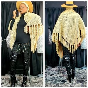 Crochet open poncho (sleeves).